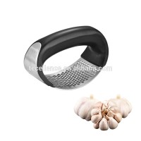 Amazon Hot Sale High Quality Professional Manual Hand Held Stainless Steel Garlic Press for Wholesale